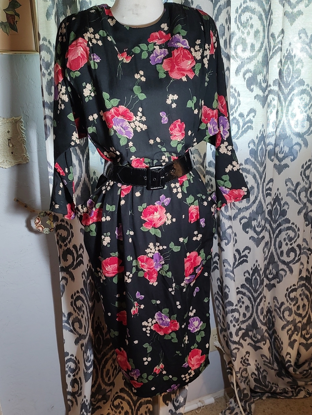 DQFashions. Black Floral Midi Dress with Belt